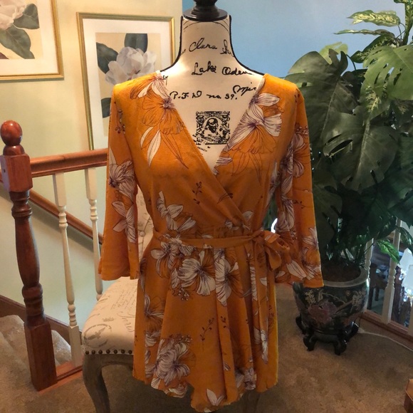 NWT Cute romper, perfect for summer!! - Picture 1 of 2